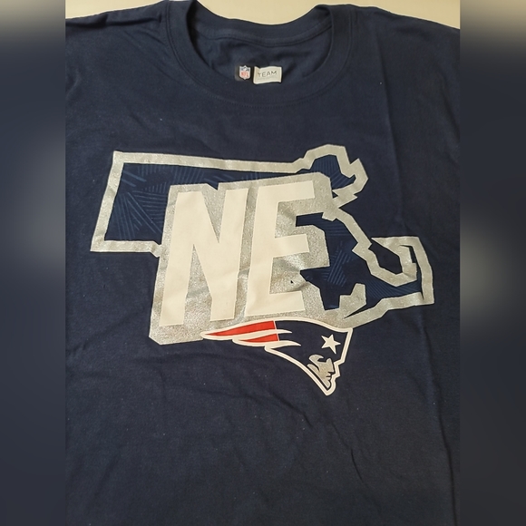 NFL Team Apparel Navy New England Patriots Tricode State T-Shirt Men's Medium. - Picture 2 of 4